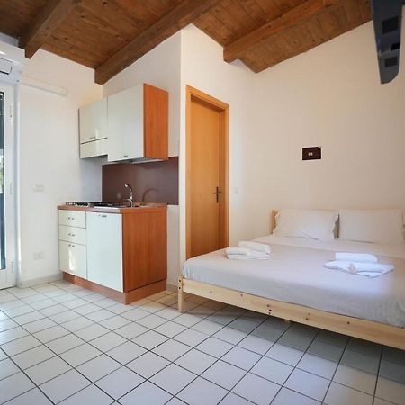 Keys Of Sicily - Bungalows Sul Mare مارينا موديكا المظهر الخارجي الصورة