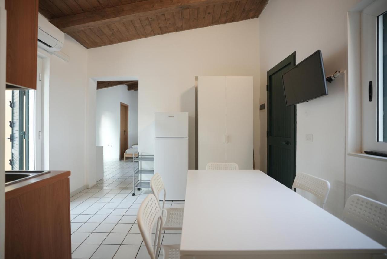 Keys Of Sicily - Bungalows Sul Mare مارينا موديكا المظهر الخارجي الصورة