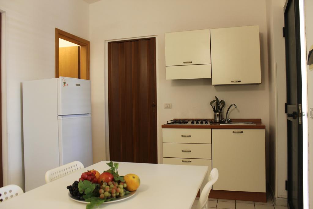Keys Of Sicily - Bungalows Sul Mare مارينا موديكا المظهر الخارجي الصورة