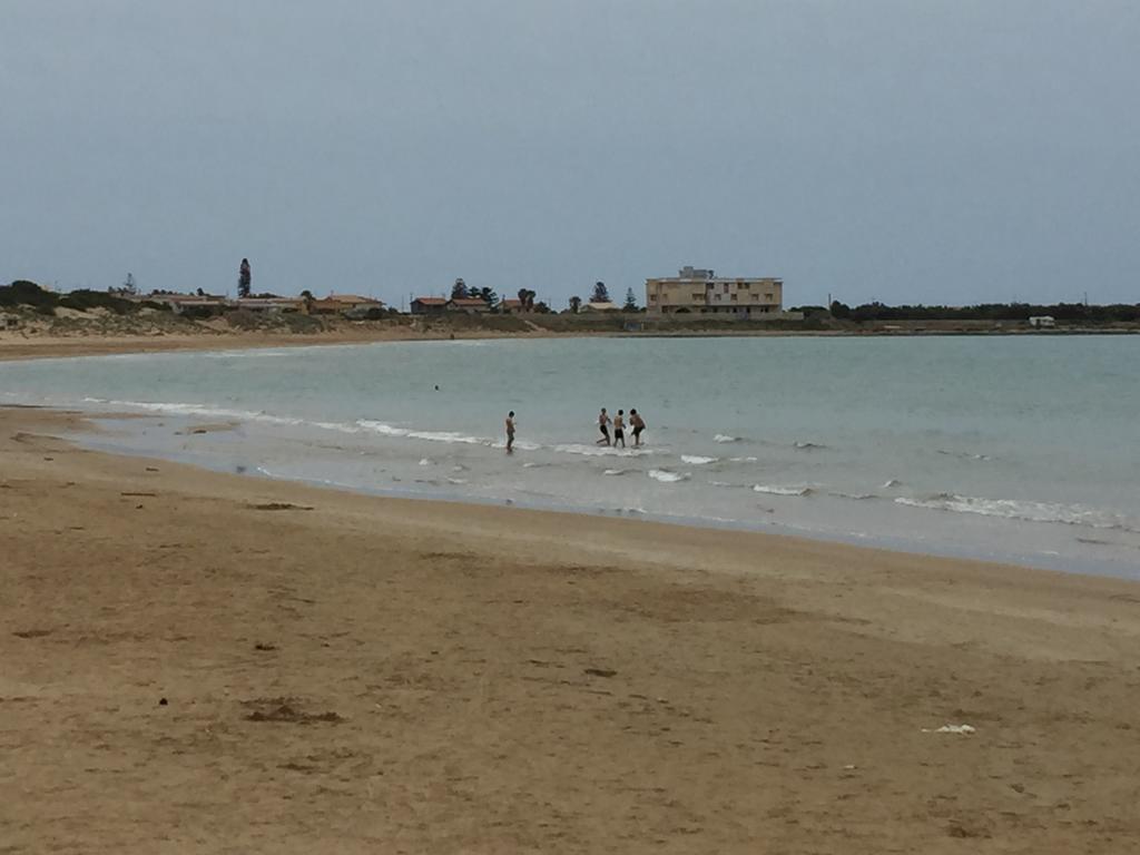Keys Of Sicily - Bungalows Sul Mare مارينا موديكا المظهر الخارجي الصورة
